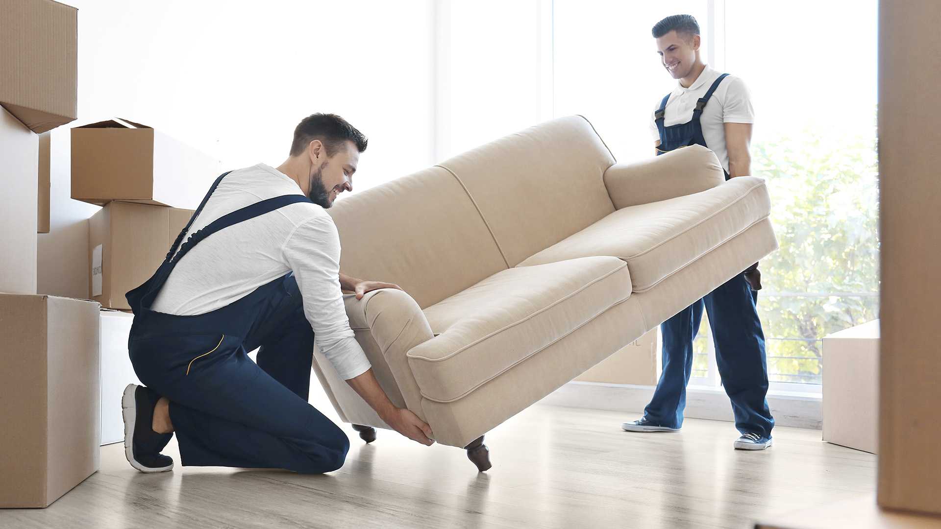 Seamless Furniture Delivery and Installation with FurniScape